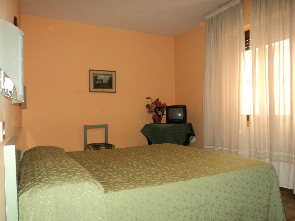 Hotel Zenith Montecatini Terme Zimmer foto