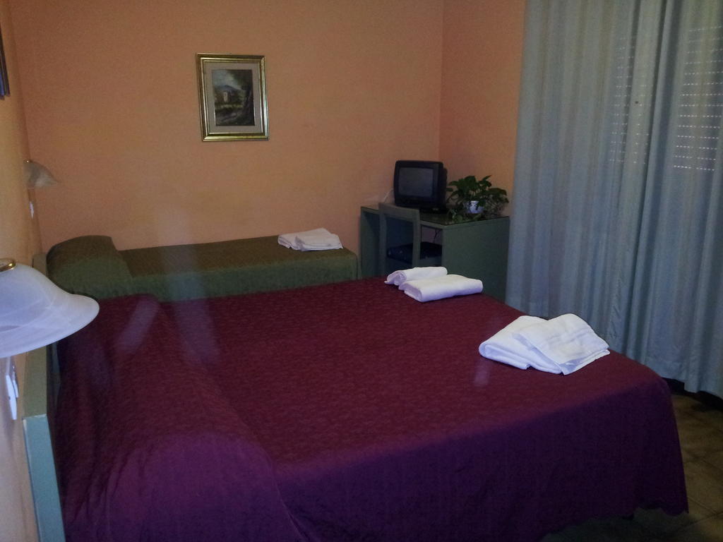 Hotel Zenith Montecatini Terme Zimmer foto