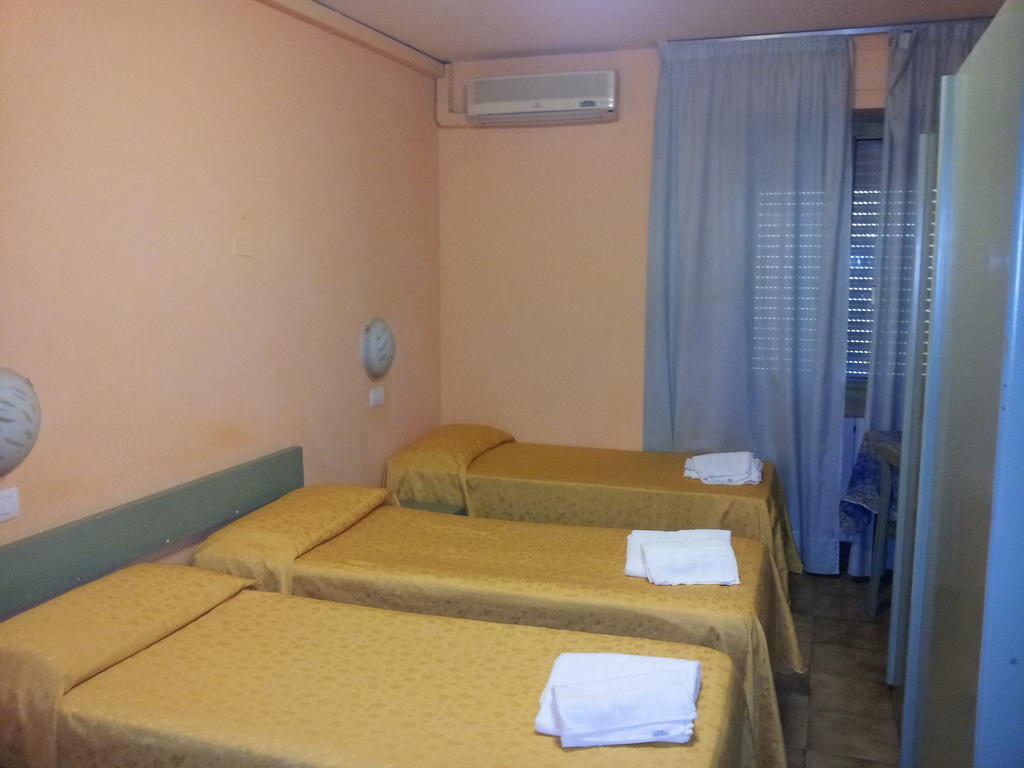 Hotel Zenith Montecatini Terme Zimmer foto